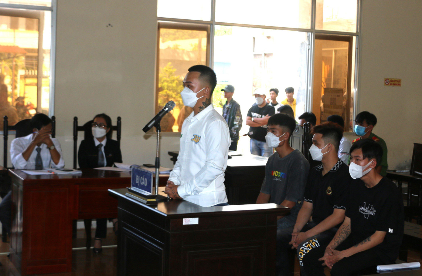 Các bị cáo tại phiên toà.