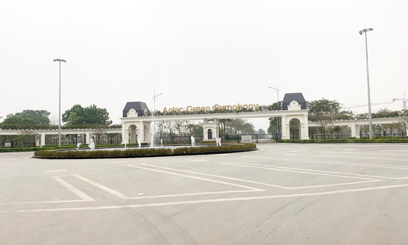 Theo tìm hiểu, dự án khu đô thị mới An Lạc Green Symphony (huyện Hoài Đức, Hà Nội) trước đây là dự án khu đô thị mới thuộc khu đô thị ĐH Vân Canh. Năm 2008, UBND tỉnh Hà Tây (cũ) giao 59,7ha đất cho Công ty CP đầu tư An Lạc thực hiện dự án. Tuy nhiên, sau sáp nhập vào TP Hà Nội nên dự án phải rà soát và điều chỉnh theo quy hoạch chung Thủ đô.