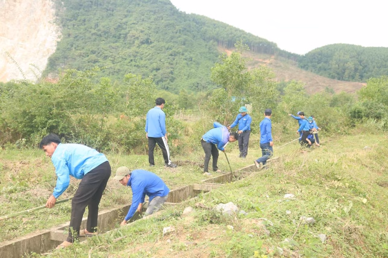 Nhiều hoạt động thiết thực ngay sau lễ ra quân Nhiều hoạt động thiết thực ngay sau lễ ra quân