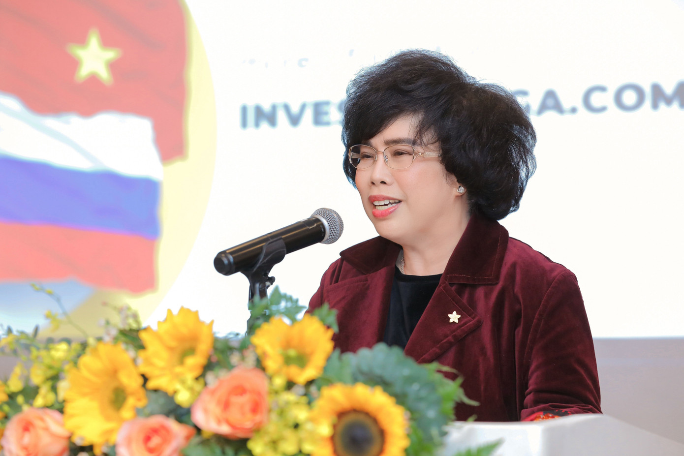 Doanh nhân Thái Hương Doanh nhân Thái Hương