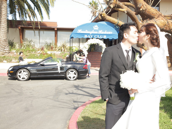 Ngọc Quyên và chú rể Việt kiều quậy hết cỡ trong lễ cưới ảnh 3