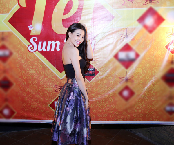 Trà Ngọc Hằng, Đinh Phương Ánh 'đọ' vòng 1 nóng bỏng ảnh 2