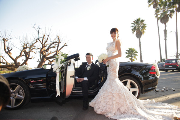 Ngọc Quyên và chú rể Việt kiều quậy hết cỡ trong lễ cưới ảnh 14