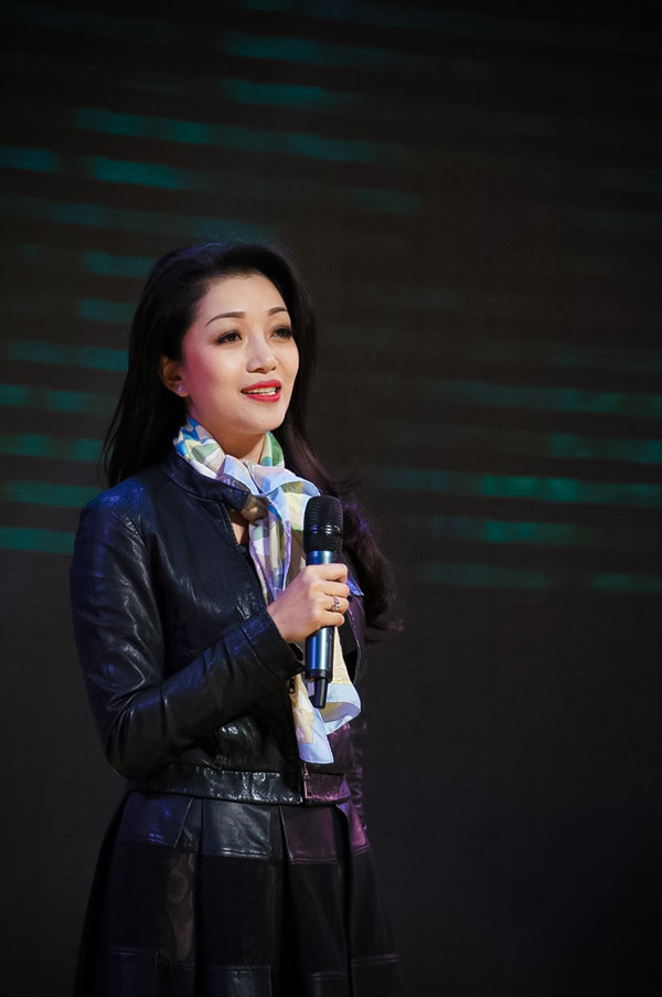 Phạm Thu Hà "chào Xuân" tại Trung Quốc ảnh 1