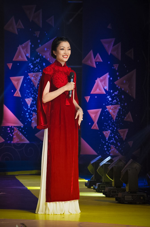 Phạm Thu Hà "chào Xuân" tại Trung Quốc ảnh 7