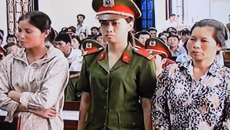 Bị cáo Phạm Thị Báu và Nguyễn Thị Thương
