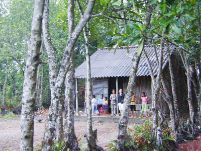 Ngôi nhà cô gái đẻ thuê ở Hậu Giang. Ngôi nhà cô gái đẻ thuê ở Hậu Giang