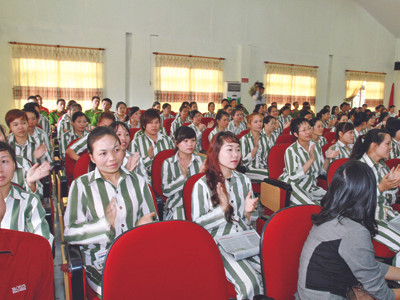 Các trại viên Trại giam Thanh Xuân (Thanh Oai, Hà Nội) tại buổi giao lưu. Anh: Cẩm Kỳ