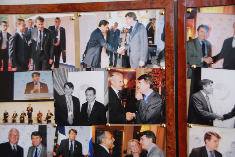 Các yếu nhan thế giới với Thierry de Montbrial