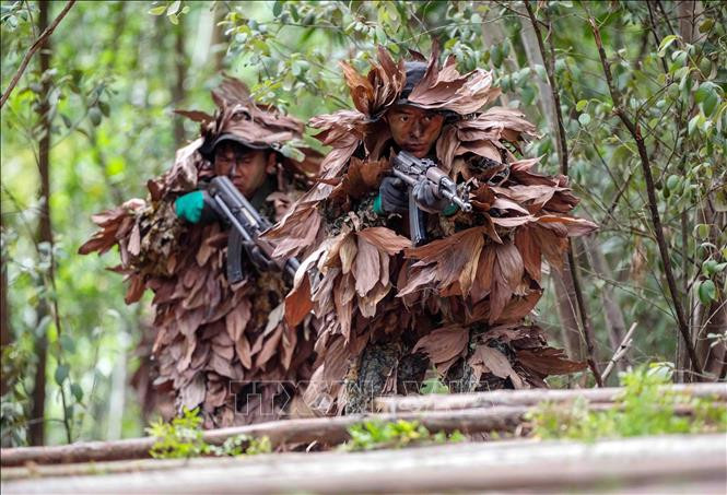 Việc tiếp cận đối tượng rất quan trọng nên mọi công tác chuẩn bị đều được các chiến sĩ CSCĐ chống khủng bố thực hiện đồng bộ và được luyện tập kỹ lưỡng.