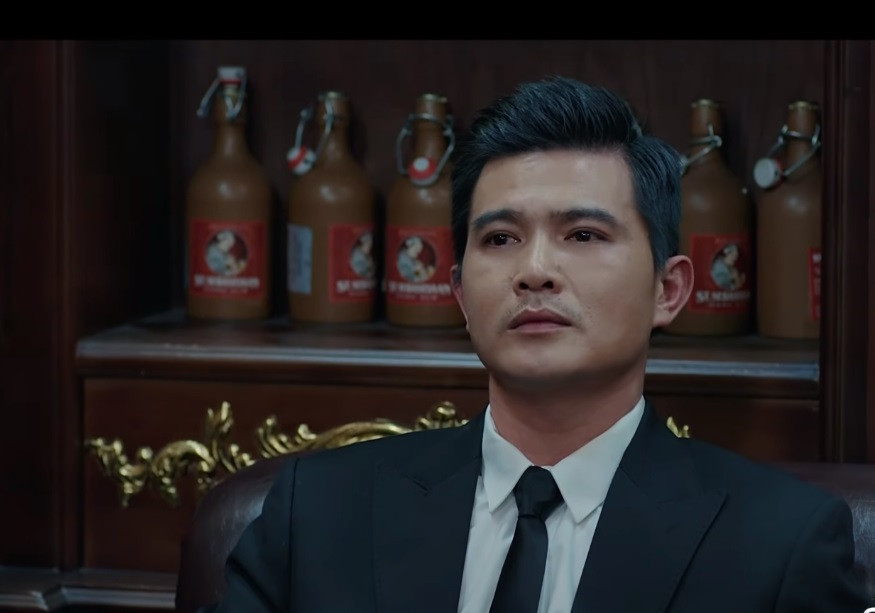 Tạo hình của Quang Sự trong Trạm cứu hộ trái tim. Tạo hình của Quang Sự trong Trạm cứu hộ trái tim.