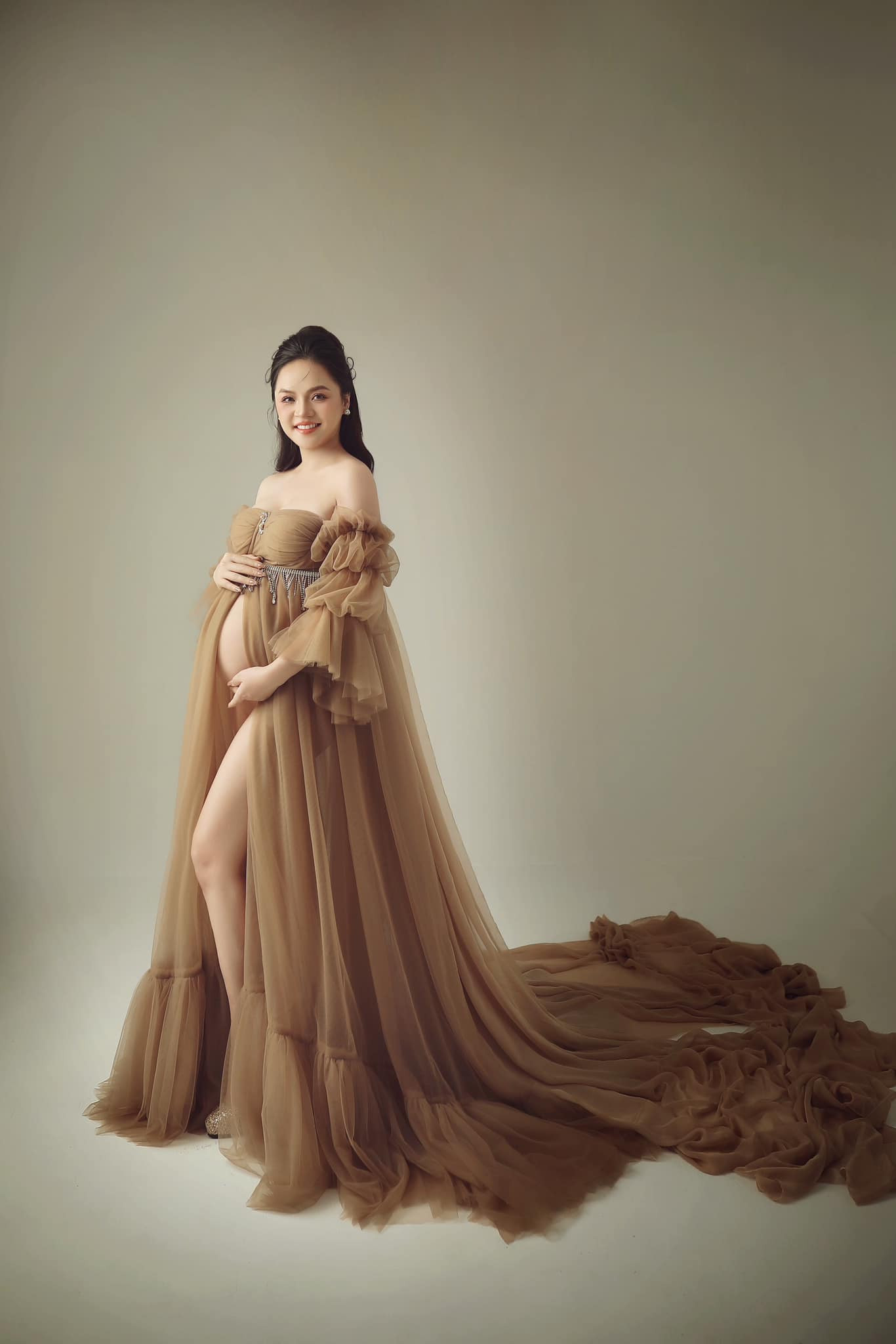 Những tháng cuối thai kỳ của Thu Quỳnh.