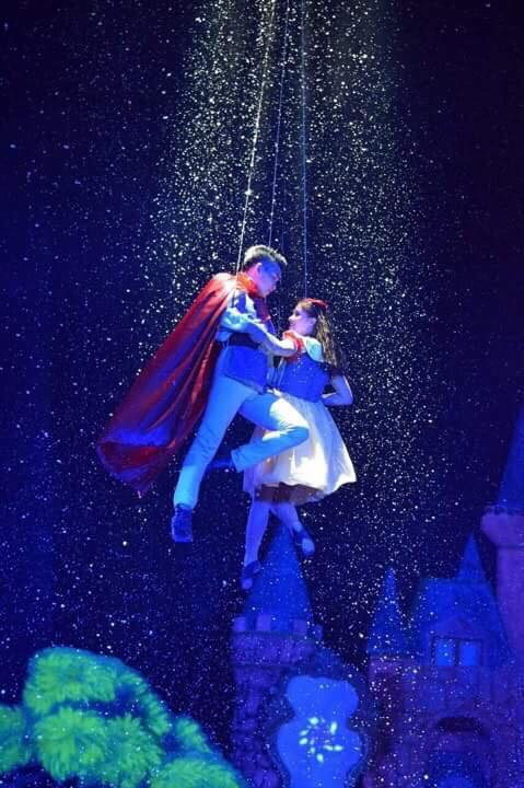 Hotboy làng xiếc Trịnh Thắng đem Nàng Bạch Tuyết tới Hải Phòng ảnh 1