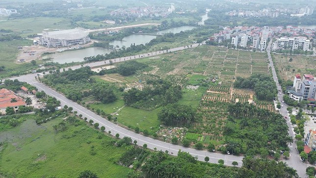 "Đề án thí điểm thực hiện dự án nhà ở thương mại thông qua thỏa thuận về nhận quyền sử dụng đất hoặc đang có quyền sử dụng đất khác" được thông qua sẽ tháo gỡ được các vướng mắc, khó khăn cho thị trường bất động sản. "Đề án thí điểm thực hiện dự án nhà ở thương mại thông qua thỏa thuận về nhận quyền sử dụng đất hoặc đang có quyền sử dụng đất khác" được thông qua sẽ tháo gỡ được các vướng mắc, khó khăn cho thị trường bất động sản.