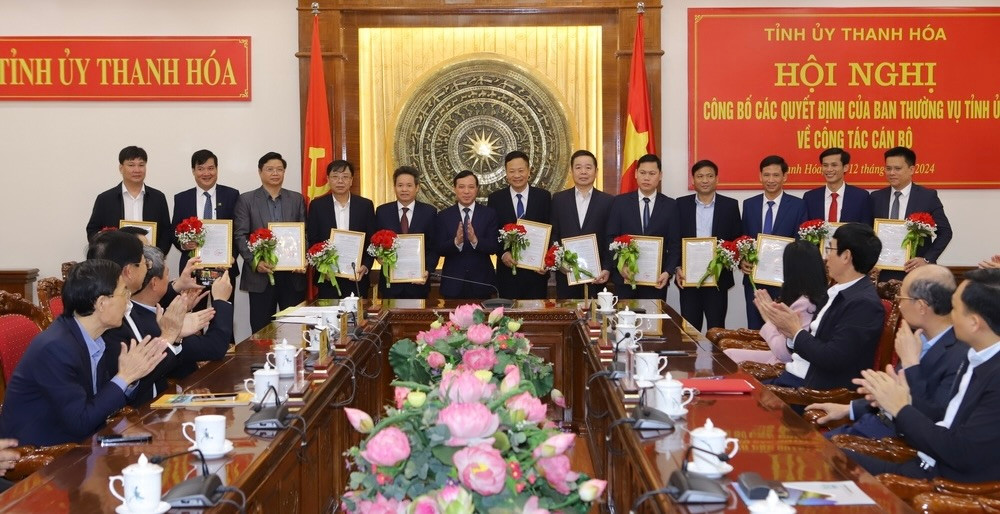 Ban Thường vụ Tỉnh uỷ Thanh Hoá điều động, luân chuyển 12 cán bộ