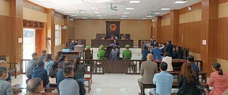 Toàn cảnh phiên toà