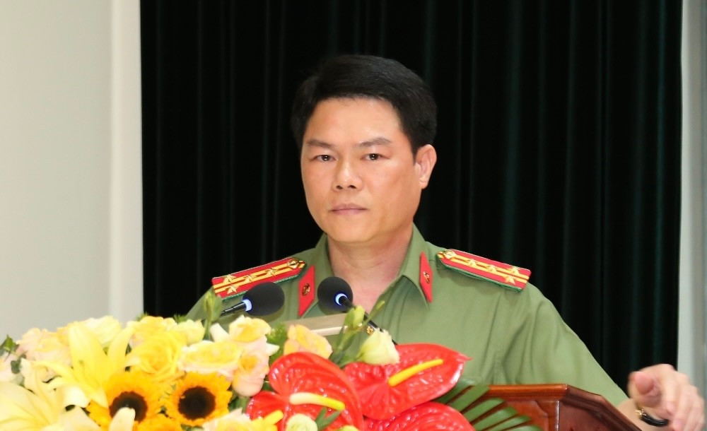 Đại tá Nguyễn Hữu Mạnh phát biểu tại buổi thông báo