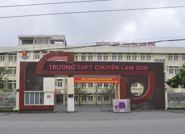 Trường THPT chuyên Lam Sơn