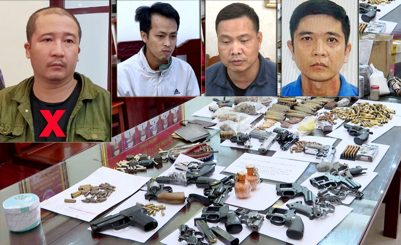 Bốn đối tượng và tang vật vụ án. Bốn đối tượng và tang vật vụ án.