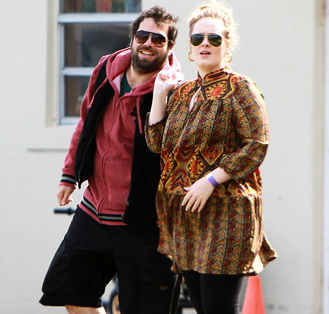 Adele và bạn trai Simon Konecki