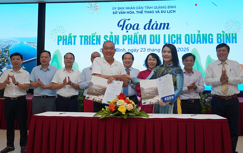 Buổi toạ đàm về phát triển du lịch Quảng Bình thu hút hơn 100 doanh nghiệp trong cả nước.