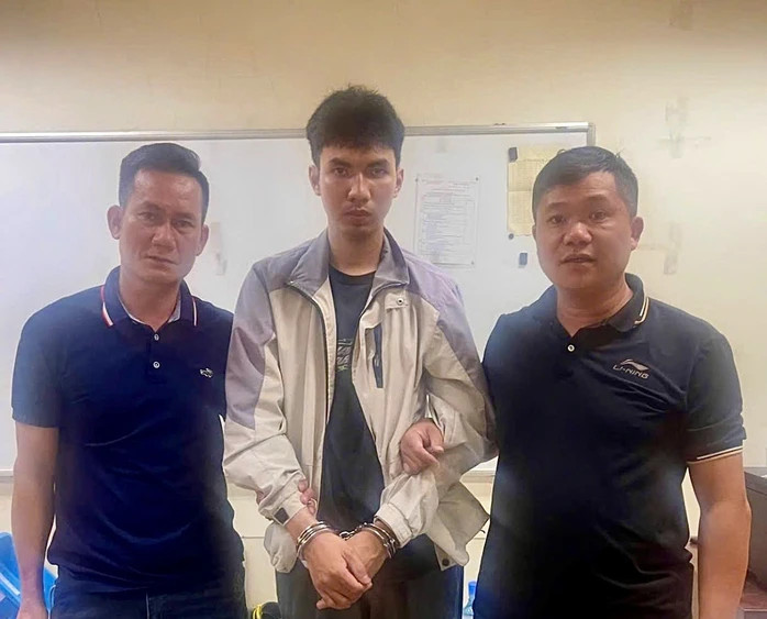 Tuấn Anh bị dẫn giải về Quảng Bình để thi hành án phạt tù.