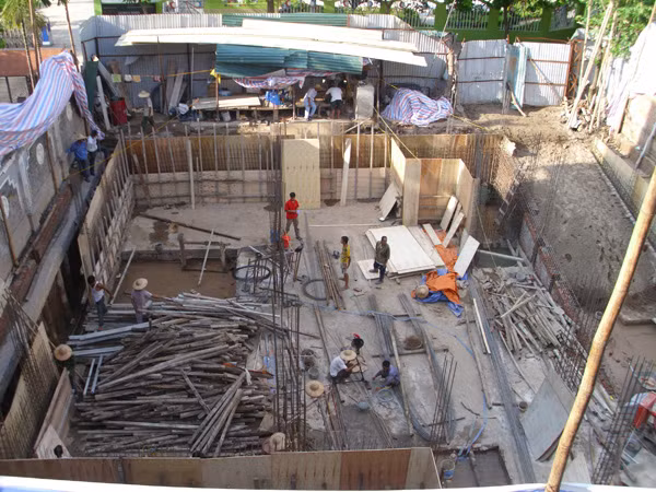 Việc xin phép để xây nhà ở của dân sẽ dễ dàng hơn. Việc xin phép để xây nhà ở của dân sẽ dễ dàng hơn