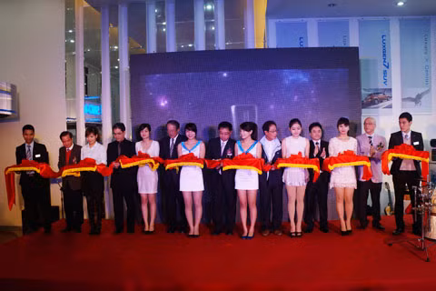 Luxgen khai trương showroom lớn nhất Hà Nội. Luxgen khai trương showroom lớn nhất Hà Nội