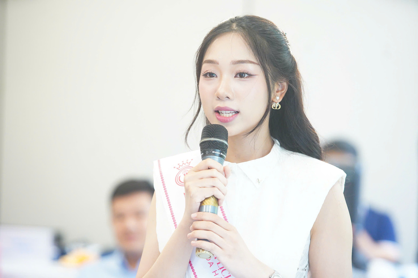 Người đẹp Phạm Thùy Dương - Đại sứ Du lịch và Môi trường