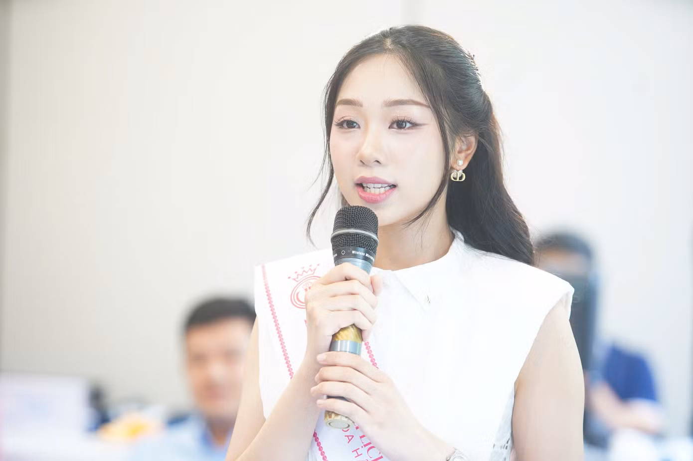 Người đẹp Phạm Thùy Dương - Đại sứ Du lịch và Môi trường