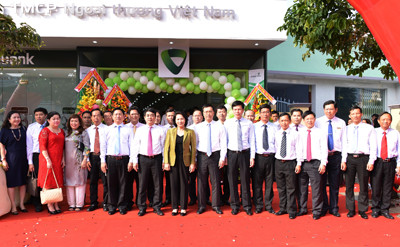 Vietcombank khai trương chi nhánh Bến Tre ảnh 3