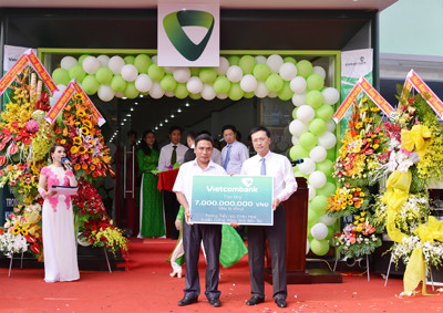 Vietcombank khai trương chi nhánh Bến Tre ảnh 4