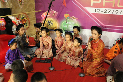 Trung thu sẻ chia hạnh phúc tại Tràng Tiền Plaza ảnh 3