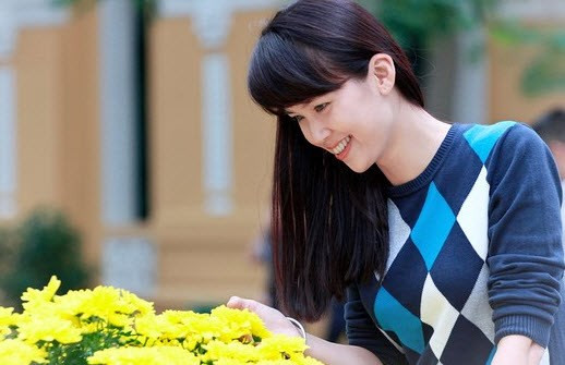 Dân mạng điên đảo với 10 cô giáo cực xinh ở Việt Nam ảnh 9