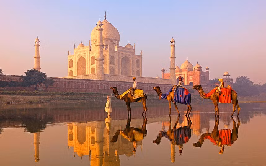 Nhà thờ Taj Mahal, Ấn Độ trong một buổi hoảng hôn