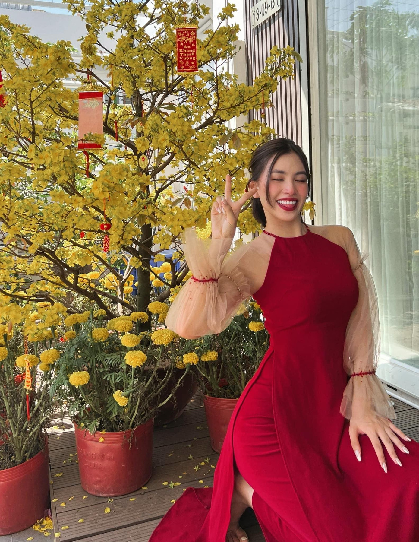 Hoa hậu Việt Nam 2018 khoe vẻ nhí nhảnh, dễ thương.