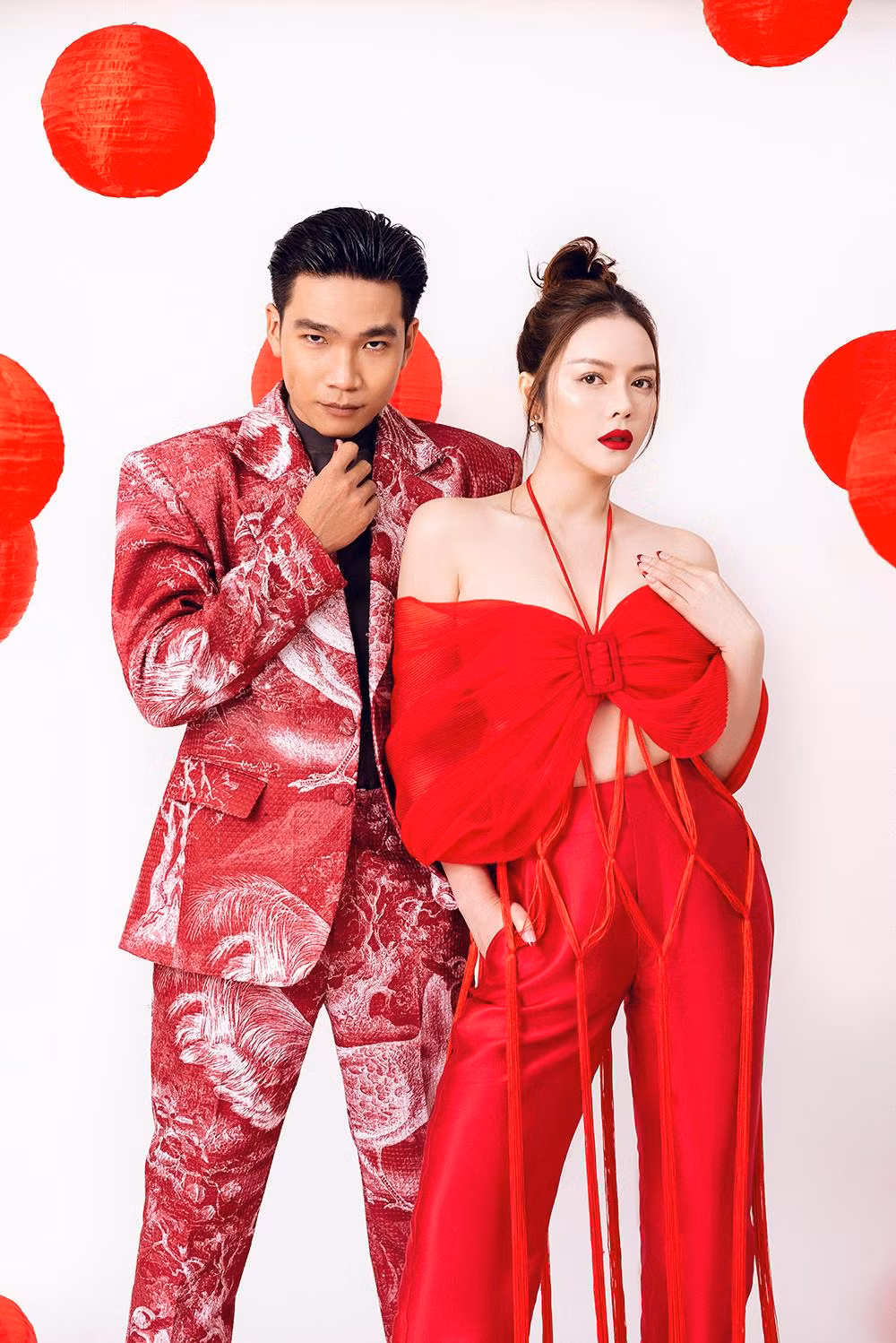 Hiếm hoi kết hợp với nhau nhưng Wowy và 'nữ chủ tịch' đã rất tình tứ, thân mật khiến dân tình phải bất ngờ.
