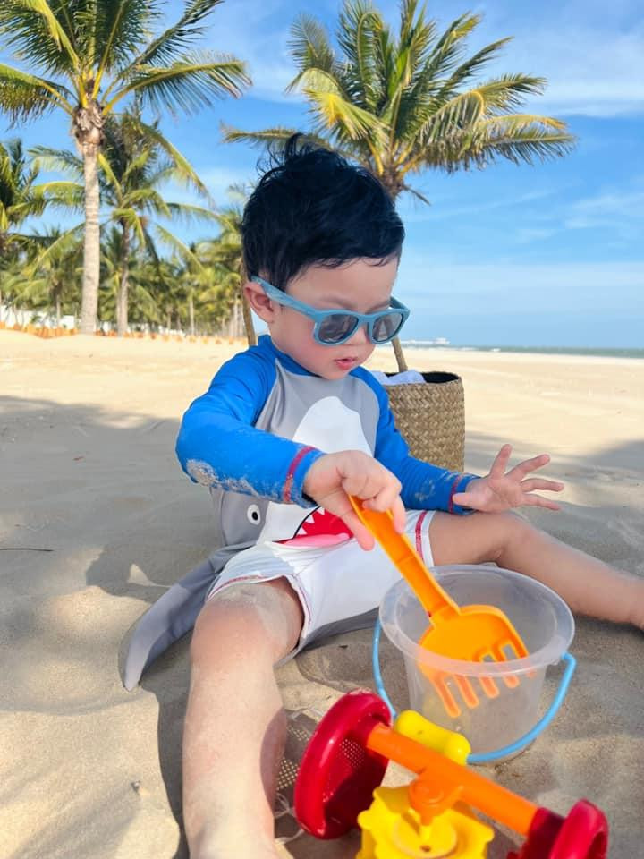 Hai nhóc tỳ nhà Hoa hậu Thu Thảo rất được công chúng yêu mến.