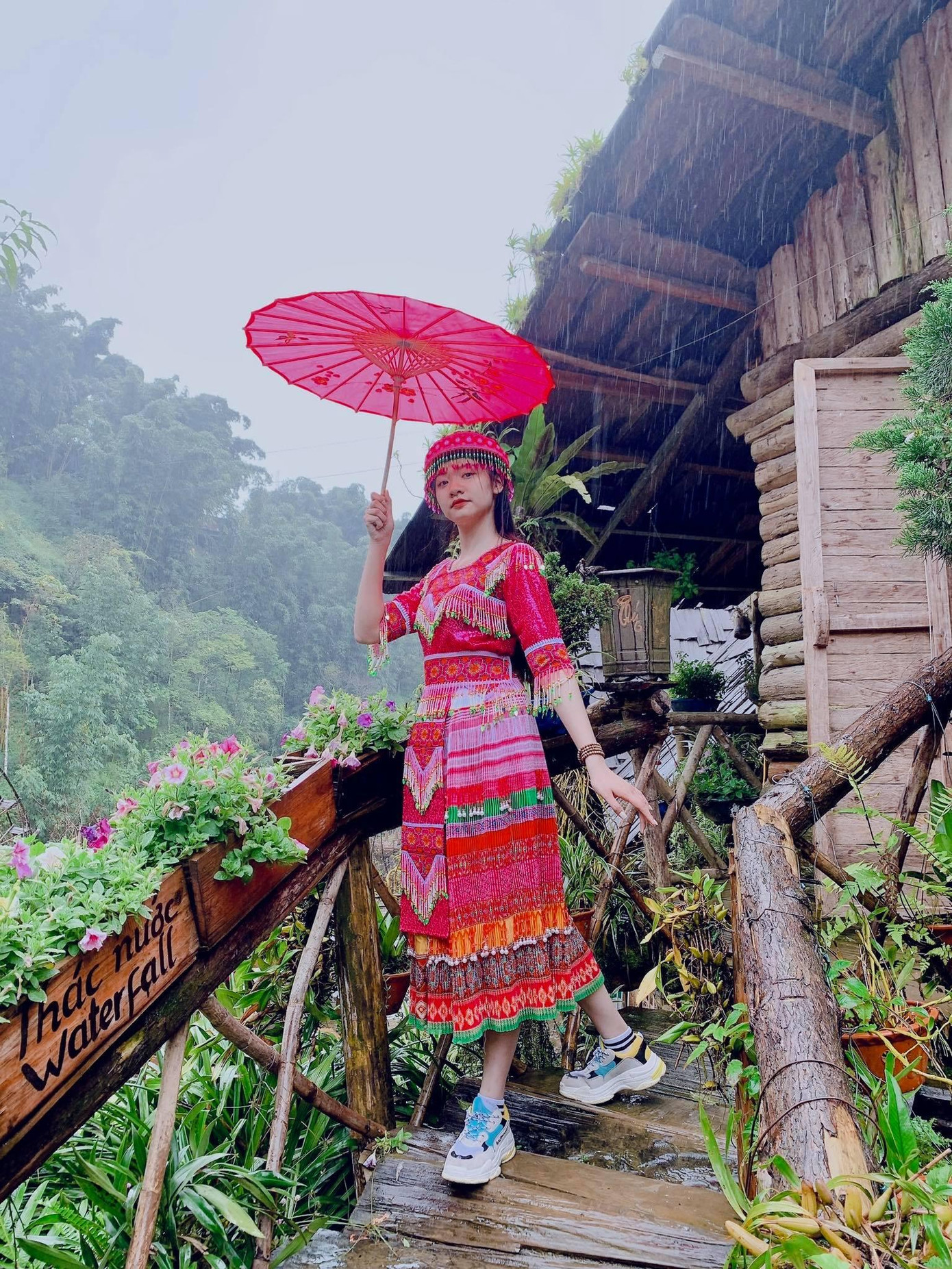 Một số điểm du lịch mà Phương Duyên trải nghiệm trong hành trình xuyên Việt. Một số điểm du lịch mà Phương Duyên trải nghiệm trong hành trình xuyên Việt.