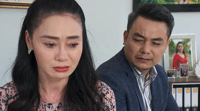 Mâu thuẫn giữa ông Khang và bà Xuân dần được hoá giải trong những tập phim tiếp theo.