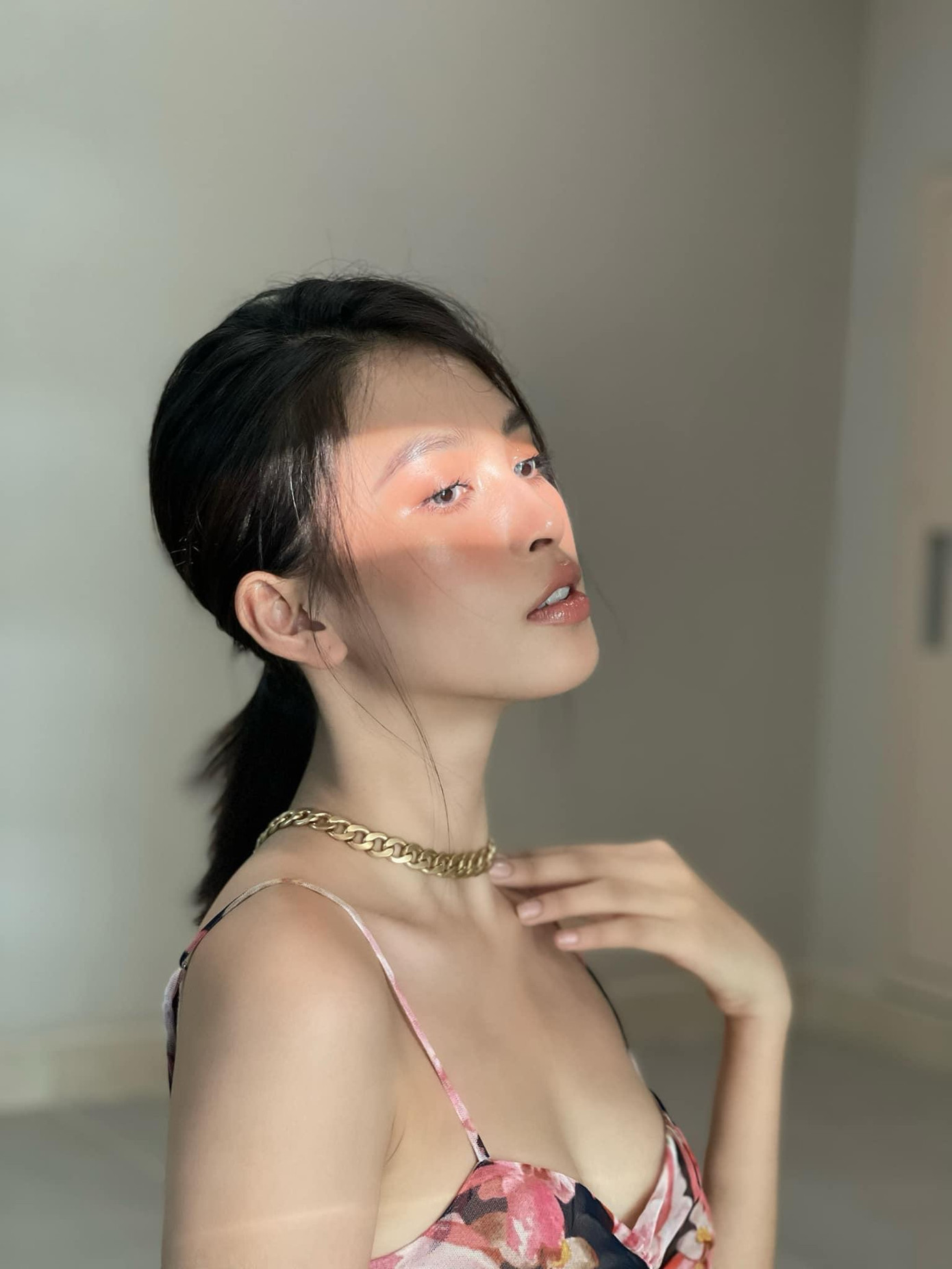 Dù với bất cứ phong cách thời trang nào, kín đáo hay sexy, Tiểu Vy vẫn chiếm trọn cảm tình của người hâm mộ.