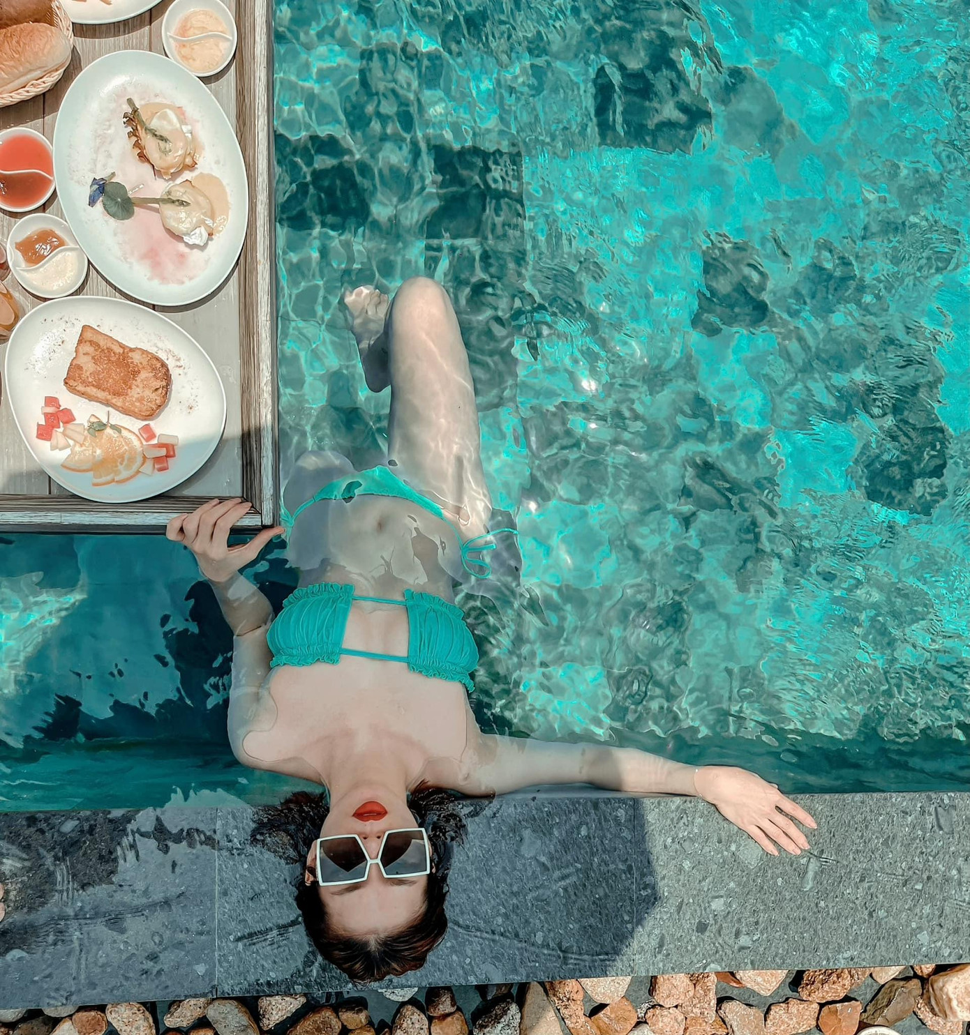 Để có được body như hiện tại, Lệ Quyên dành nhiều thời gian trong phòng tập và dành riêng 30 phút mỗi ngày cho phần cơ bụng.