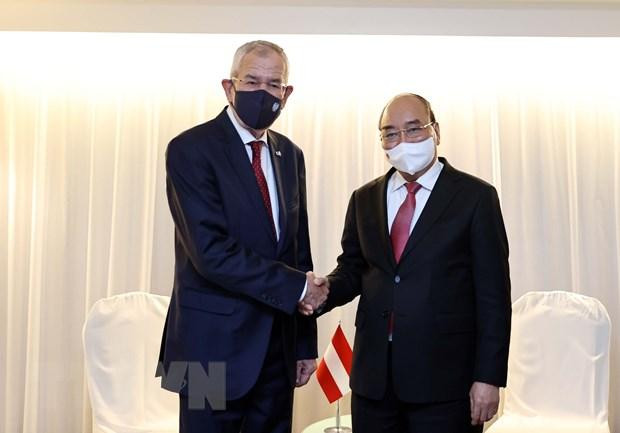 Chủ tịch nước Nguyễn Xuân Phúc gặp Tổng thống Áo Alexander Van der Bellen. (Ảnh: Thống Nhất/TTXVN) Chủ tịch nước Nguyễn Xuân Phúc gặp Tổng thống Áo Alexander Van der Bellen. (Ảnh: Thống Nhất/TTXVN)