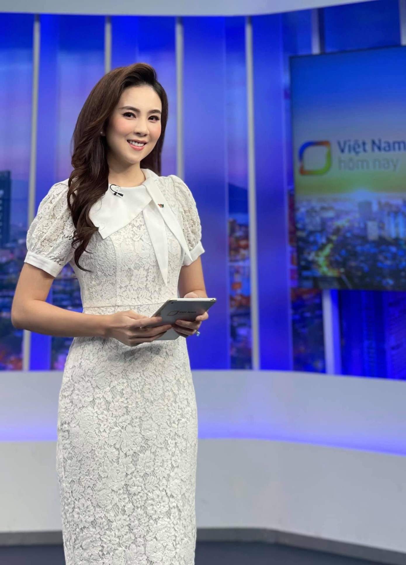 Từ ngày 1/1/2019, BTV Mai Ngọc chính thức trở thành BTV Thời sự của VTV1. Bận rộn với công việc ở Đài truyền hình Việt Nam, nhưng Mai Ngọc bảo cô vẫn dành thời gian để chăm sóc gia đình.