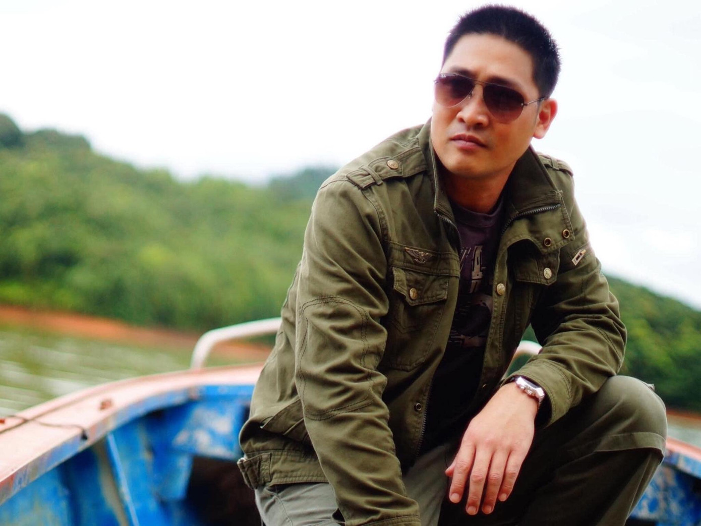 NSƯT Hồ Phong là cái tên quen thuộc với khán giả truyền hình thập niên 1990. Những bộ phim nam nghệ sĩ từng tham gia gồm: Cảnh sát hình sự, Đất và Người, Bí mật tam giác vàng... Hầu hết các vai diễn NSƯT Hồ Phong tham gia đều là những nhân vật phản diện.