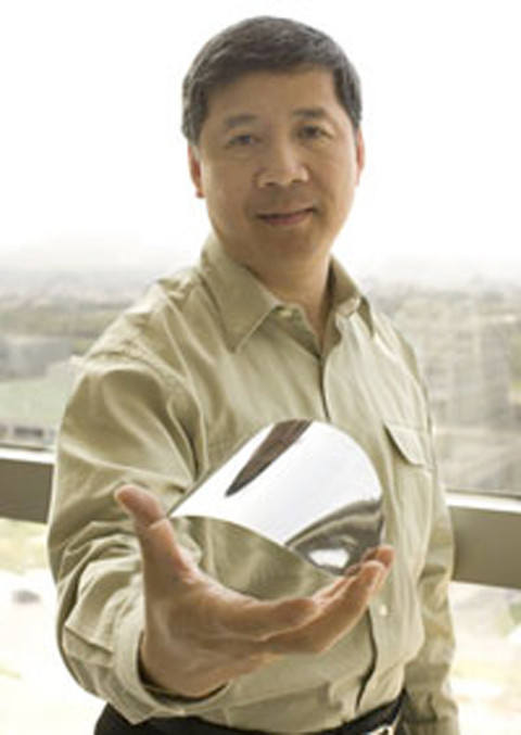 "Ngôi sao đang lên" của lĩnh vực chip LED Đoàn Trí Trung.