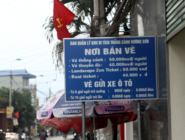 Chưa thể đủ khi chưa quy định giá trông giữ xe trong khu vực lễ hội