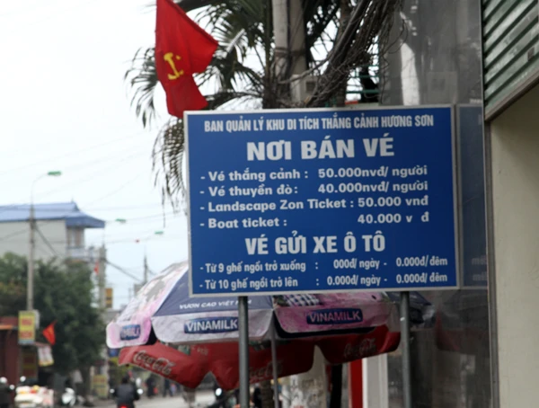 Chưa thể đủ khi chưa quy định giá trông giữ xe trong khu vực lễ hội