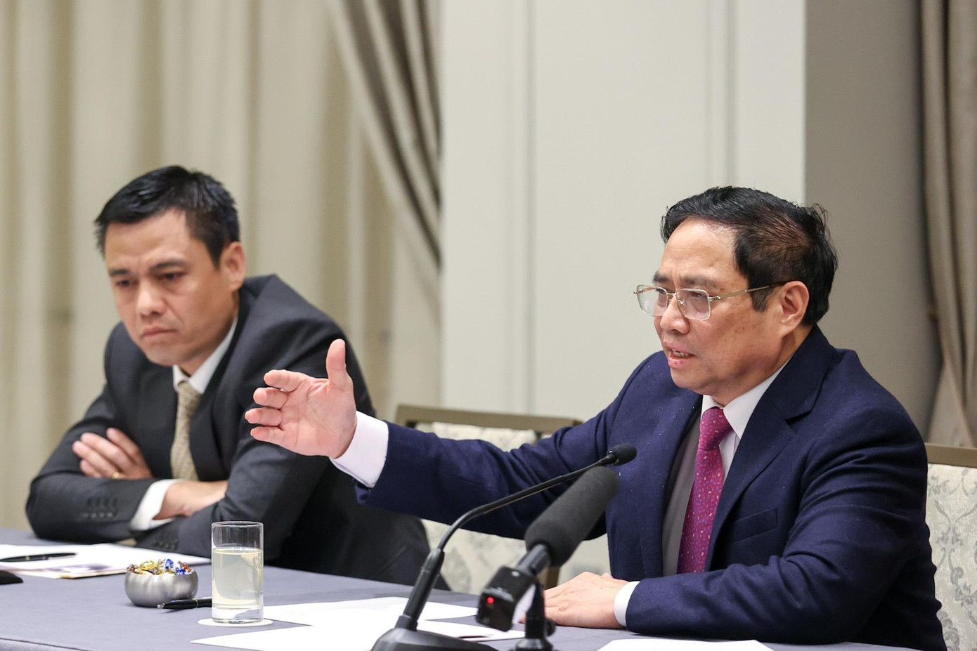 Thủ tướng bày tỏ hạ tầng đường sắt là trăn trở của các thế hệ lãnh đạo Việt Nam. Bởi trong hạ tầng giao thông, nhất là đường sắt là một trong đột phá chiến lược mà chúng ta phải thực hiện