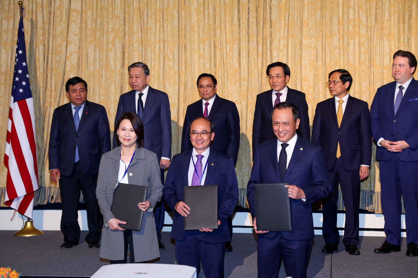 Thủ tướng chứng kiến lễ ký Biên bản hợp tác kinh doanh du lịch đưa khách qua lại hai chiều Việt Nam và Mỹ, đặc biệt đưa khách Mỹ vào Việt Nam giữa Saigontourist, Vietnam Airlines và Delta Travel Services Thủ tướng chứng kiến lễ ký Biên bản hợp tác kinh doanh du lịch đưa khách qua lại hai chiều Việt Nam và Mỹ, đặc biệt đưa khách Mỹ vào Việt Nam giữa Saigontourist, Vietnam Airlines và Delta Travel Services